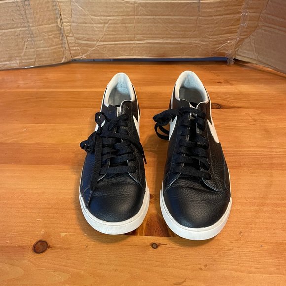 Nike Women's Court Tour - Black (size 8.5) - Picture 3 of 8